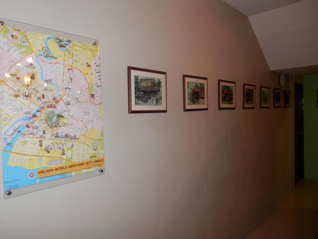 Travellers Planet Hotel & Guesthouse Malacca Ngoại thất bức ảnh